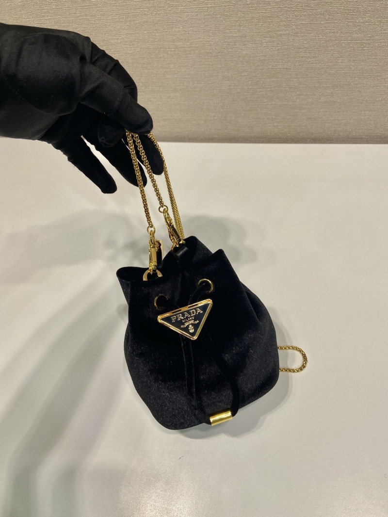Pra*a bucket bags